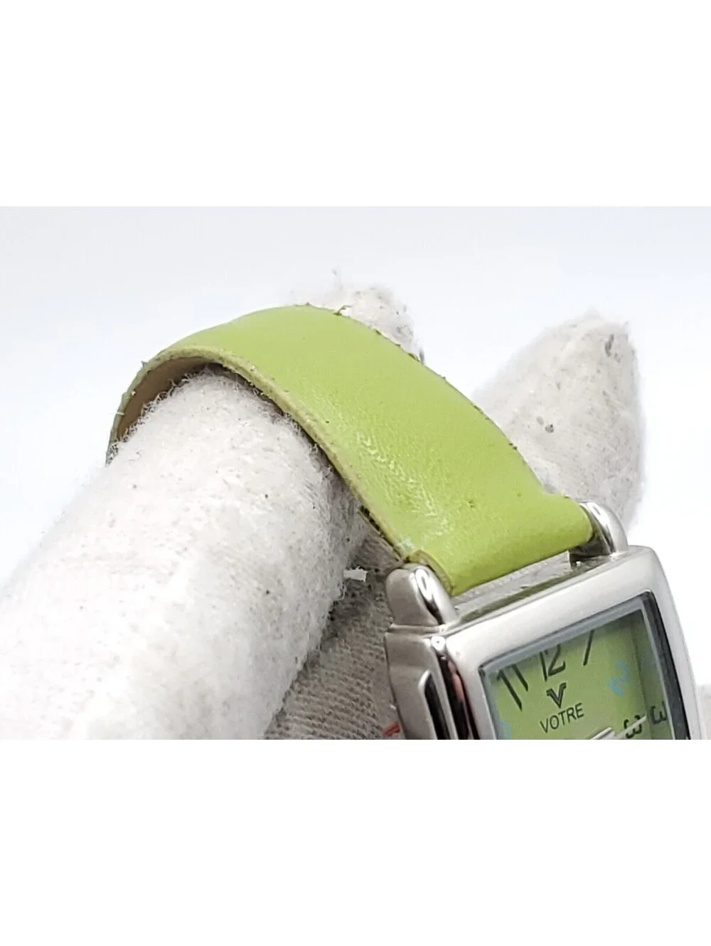 Votre Quartz Watch Women New Battery Green Dial Square 23mm